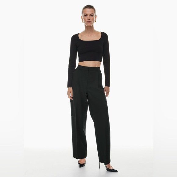 ARITZIA BABATON SCULPT KNIT LONG SLEEVE 🖤 - Picture 2 of 4